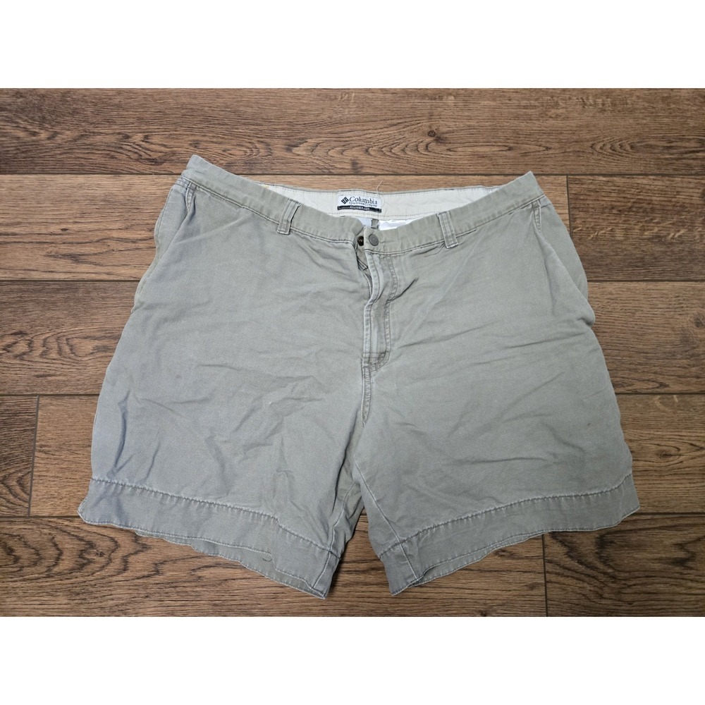Columbia Carpenter Shorts Mens Size 40 Canvas Beige Flat Front 7.5" Inseam